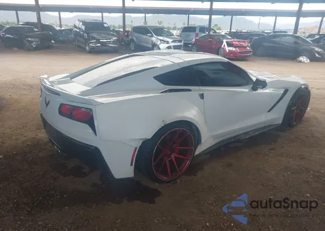 2014 Chevrolet Corvette Stingray Z51 z USA, uszkodzony, nr VIN 1G1YL2D72E5126361